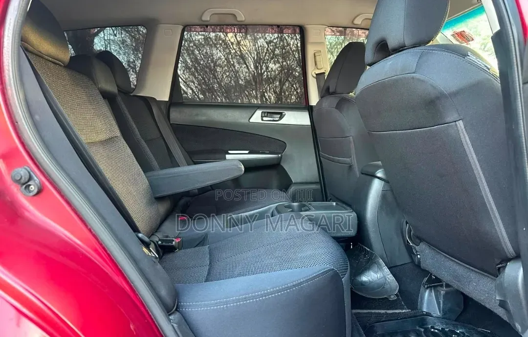 Subaru Forester 2011 Maroon