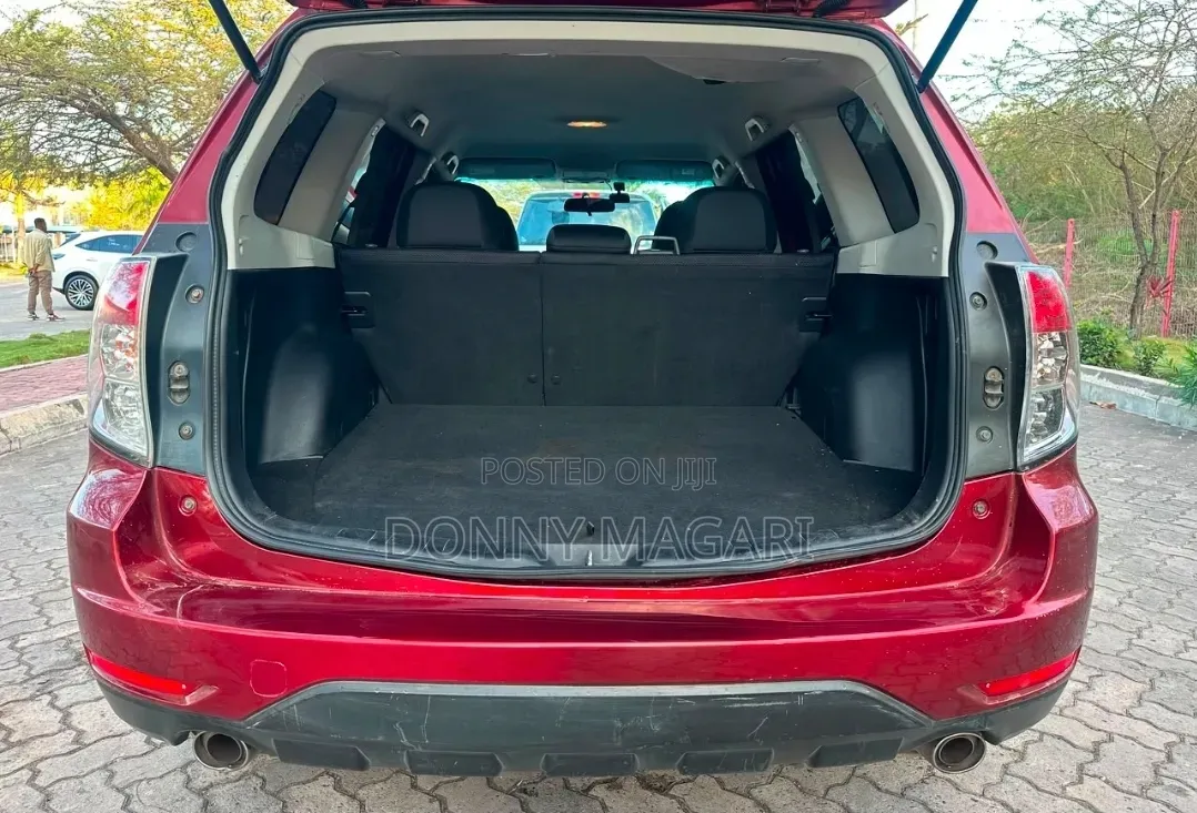 Subaru Forester 2011 Maroon