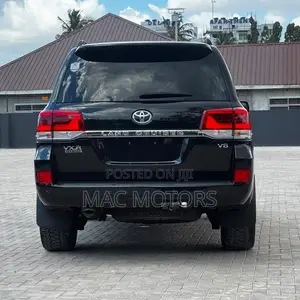 Toyota Land Cruiser 2021 Black