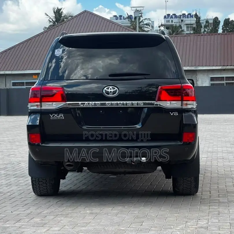 Toyota Land Cruiser 2021 Black