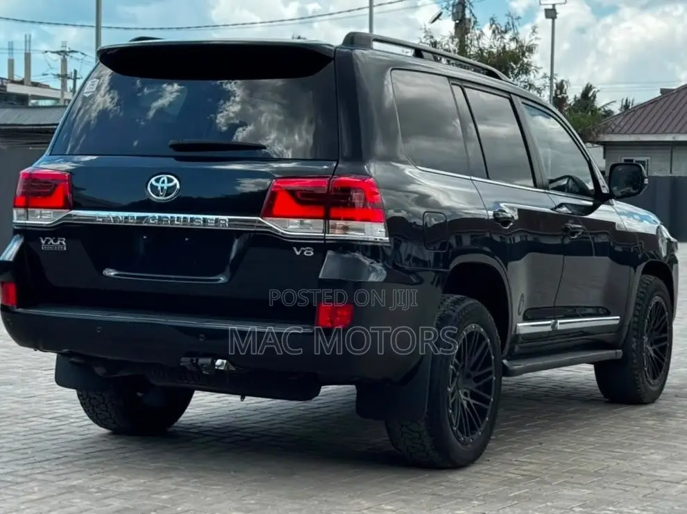 Toyota Land Cruiser 2021 Black