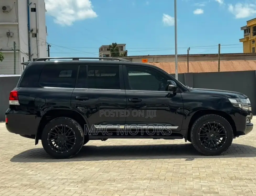 Toyota Land Cruiser 2021 Black