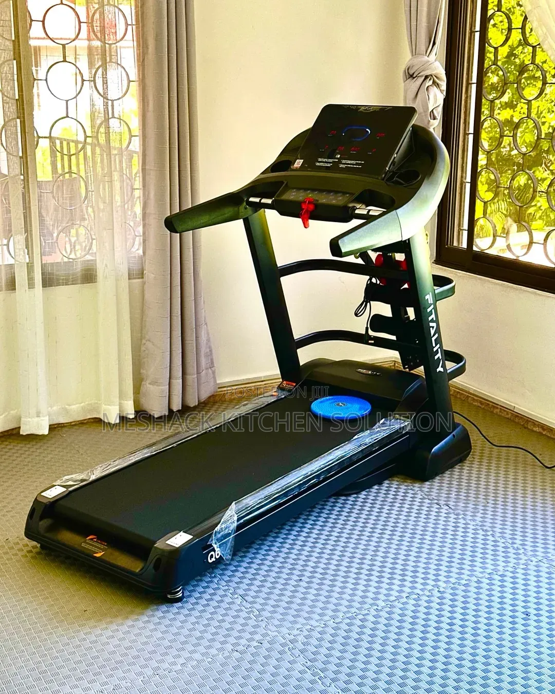 Multfunctinal Fitality Q6 Electric Treadmil Machine