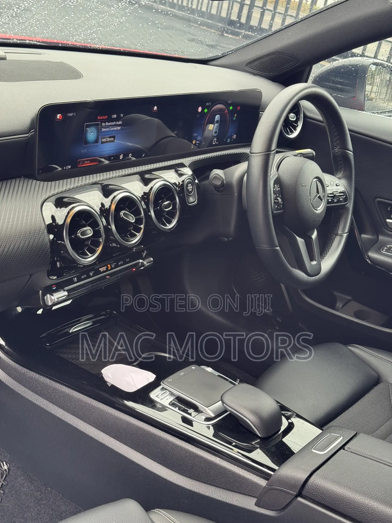 Mercedes-Benz C180 2020 Red