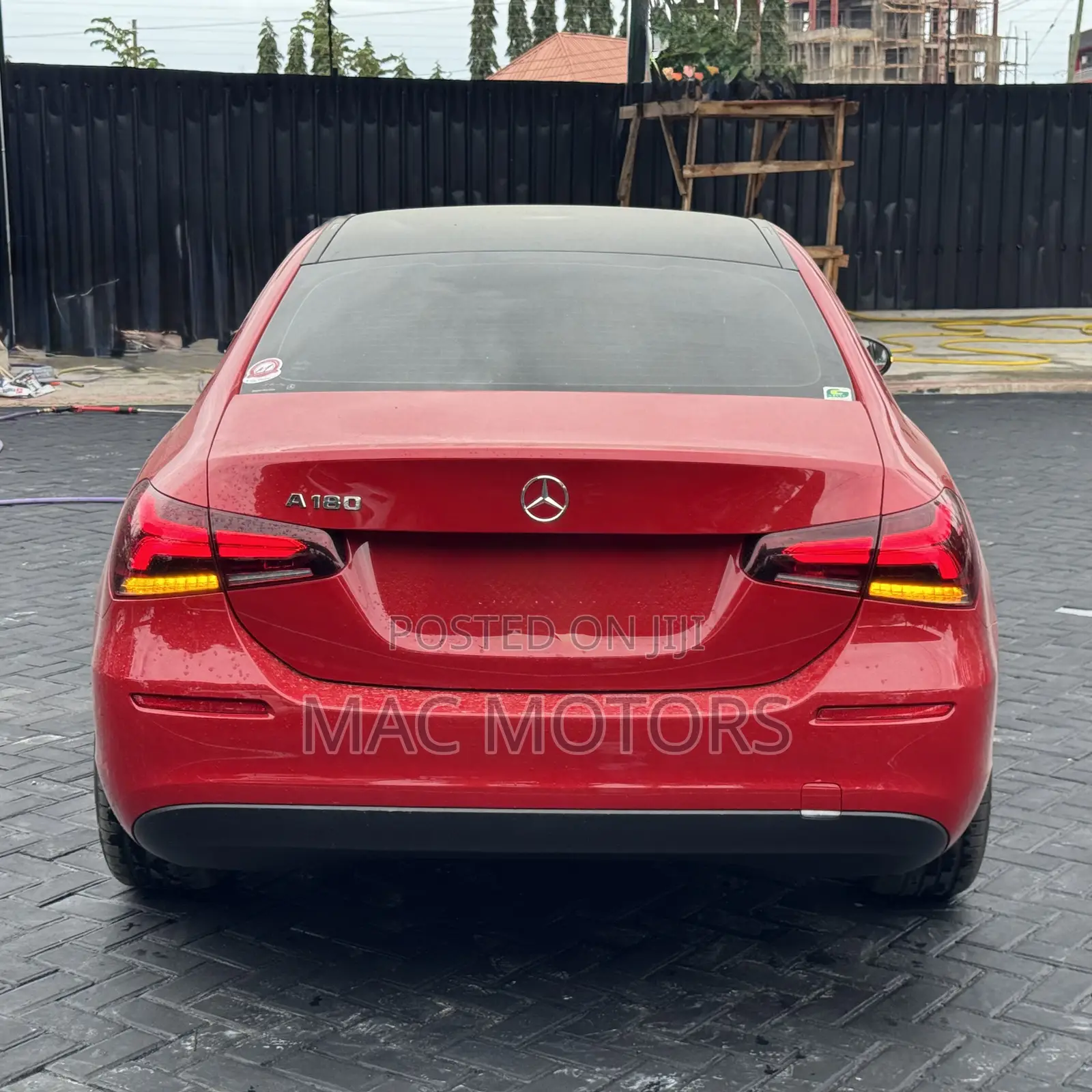 Mercedes-Benz C180 2020 Red