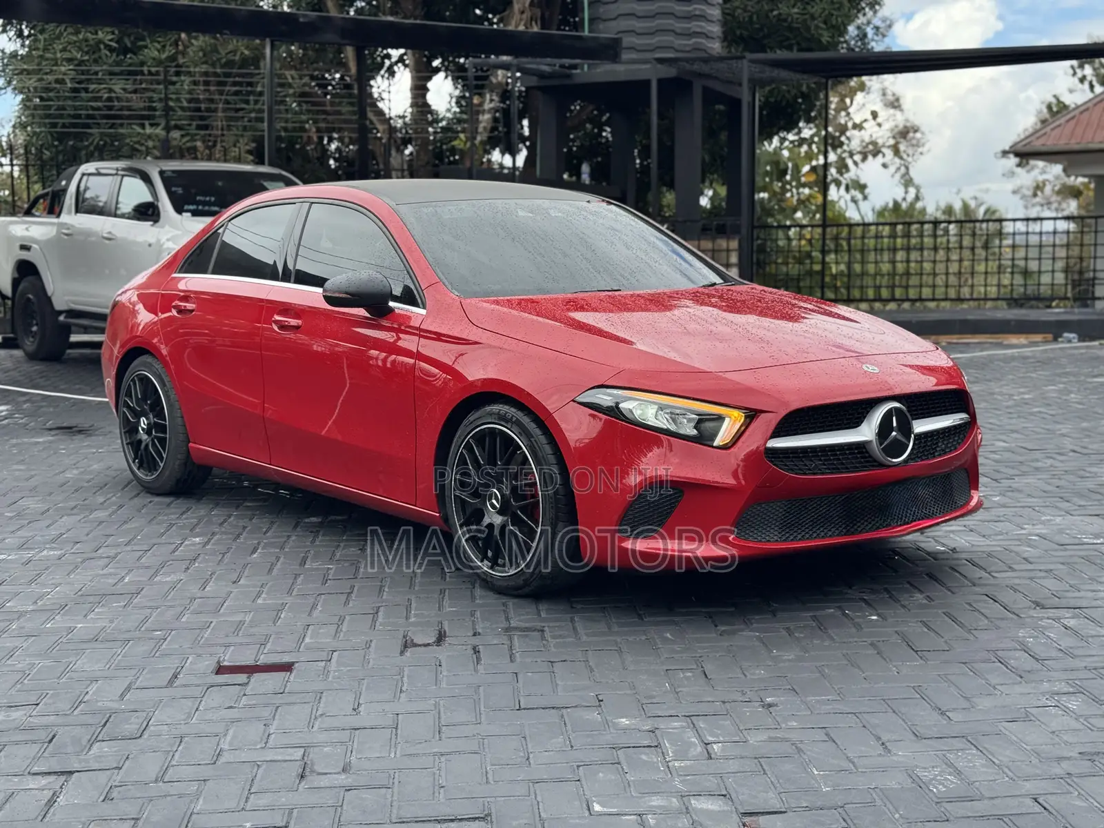 Mercedes-Benz C180 2020 Red