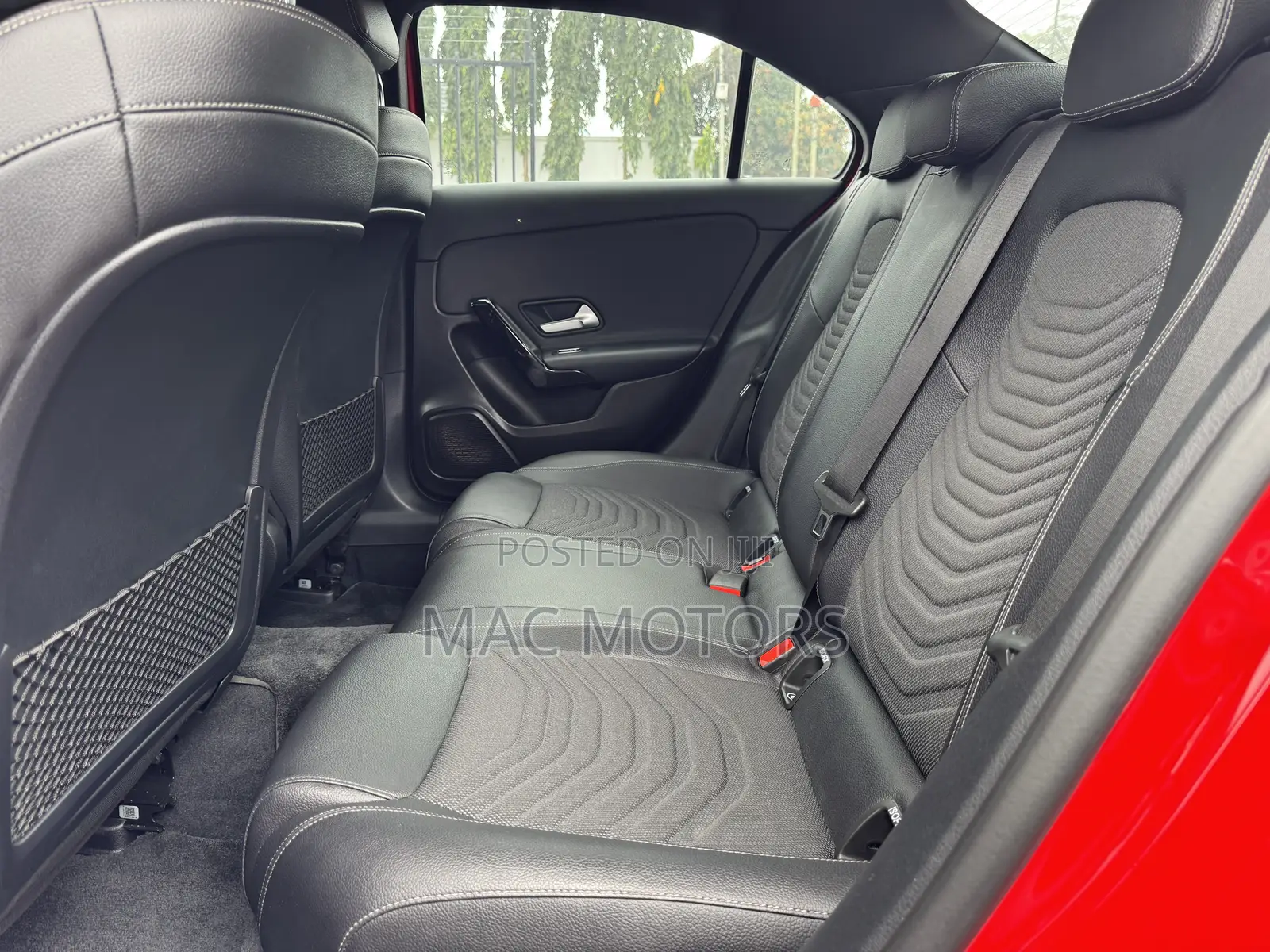 Mercedes-Benz C180 2020 Red