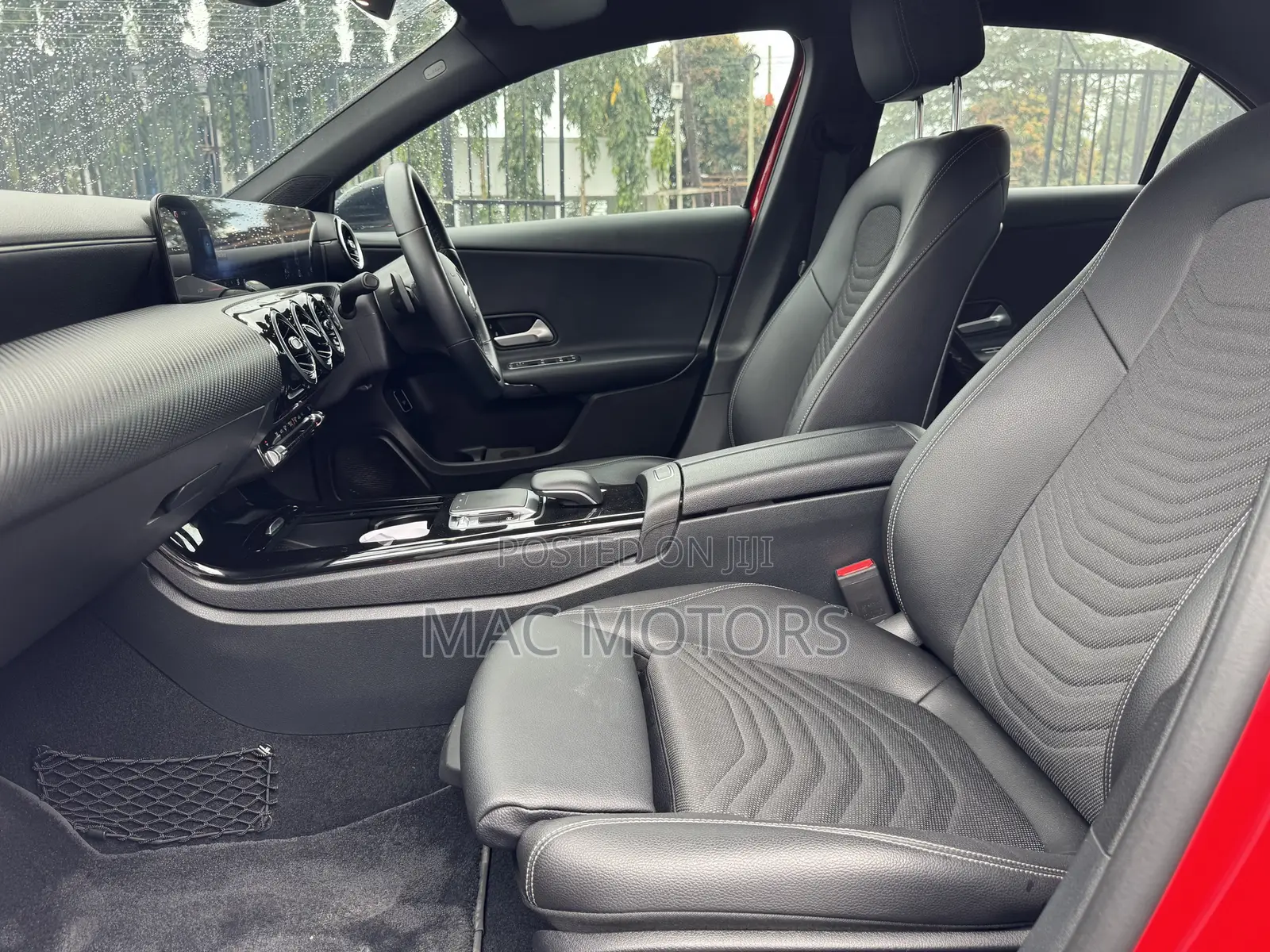Mercedes-Benz C180 2020 Red