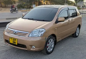Toyota Raum 2006 Gold