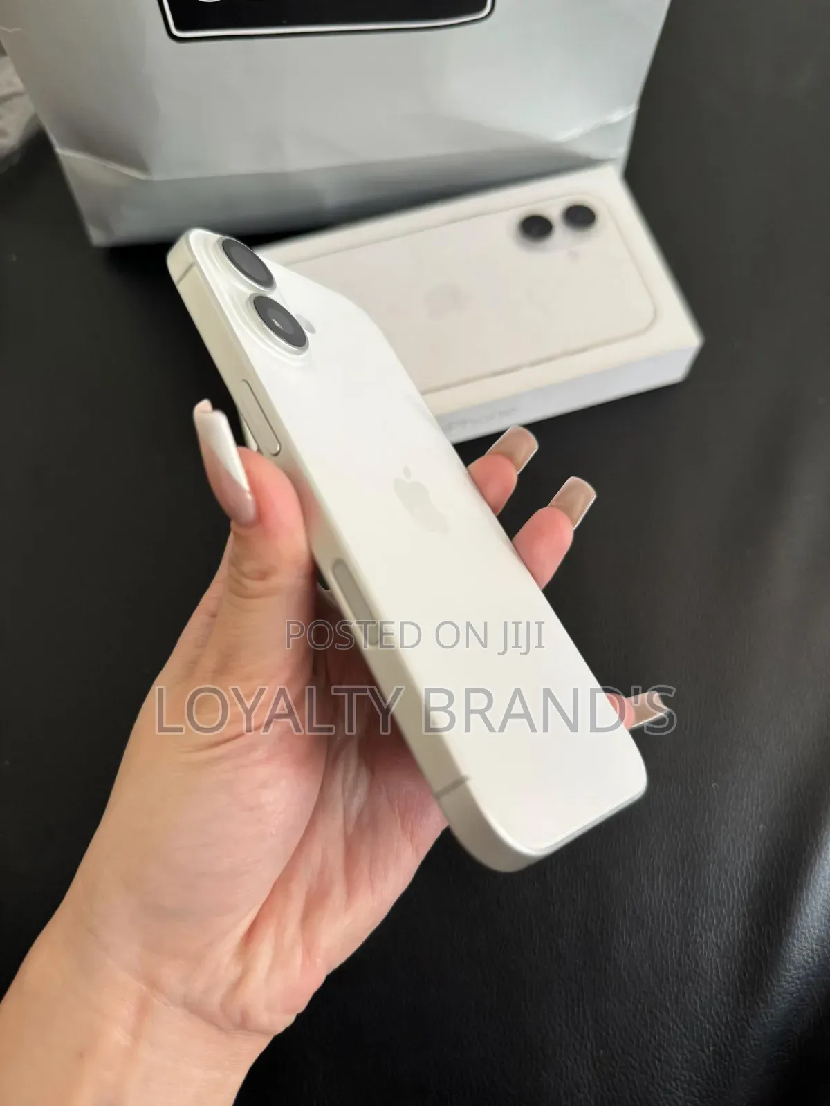 New Apple iPhone 17 256 GB White