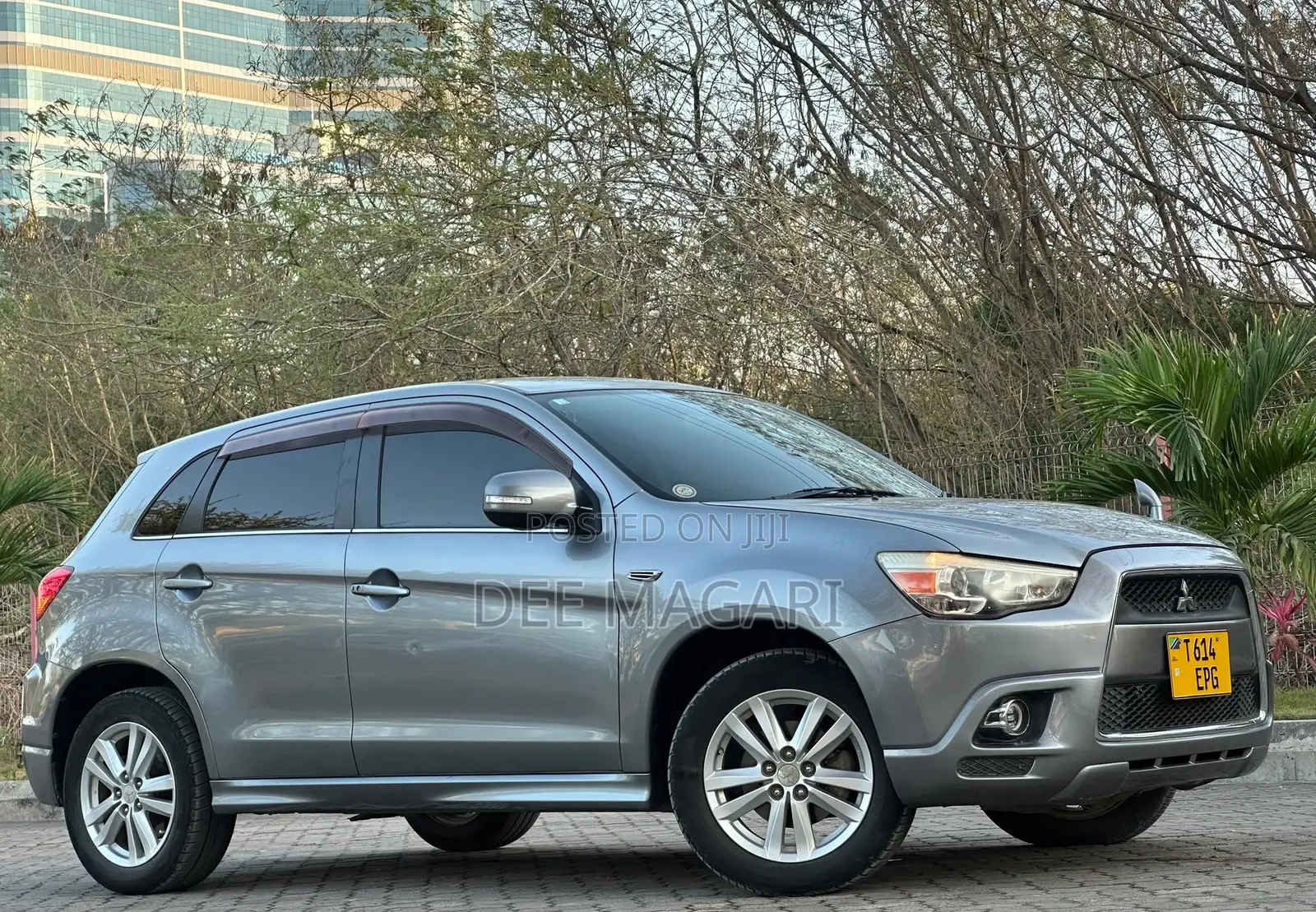 Mitsubishi RVR 2.0 2011 Gray