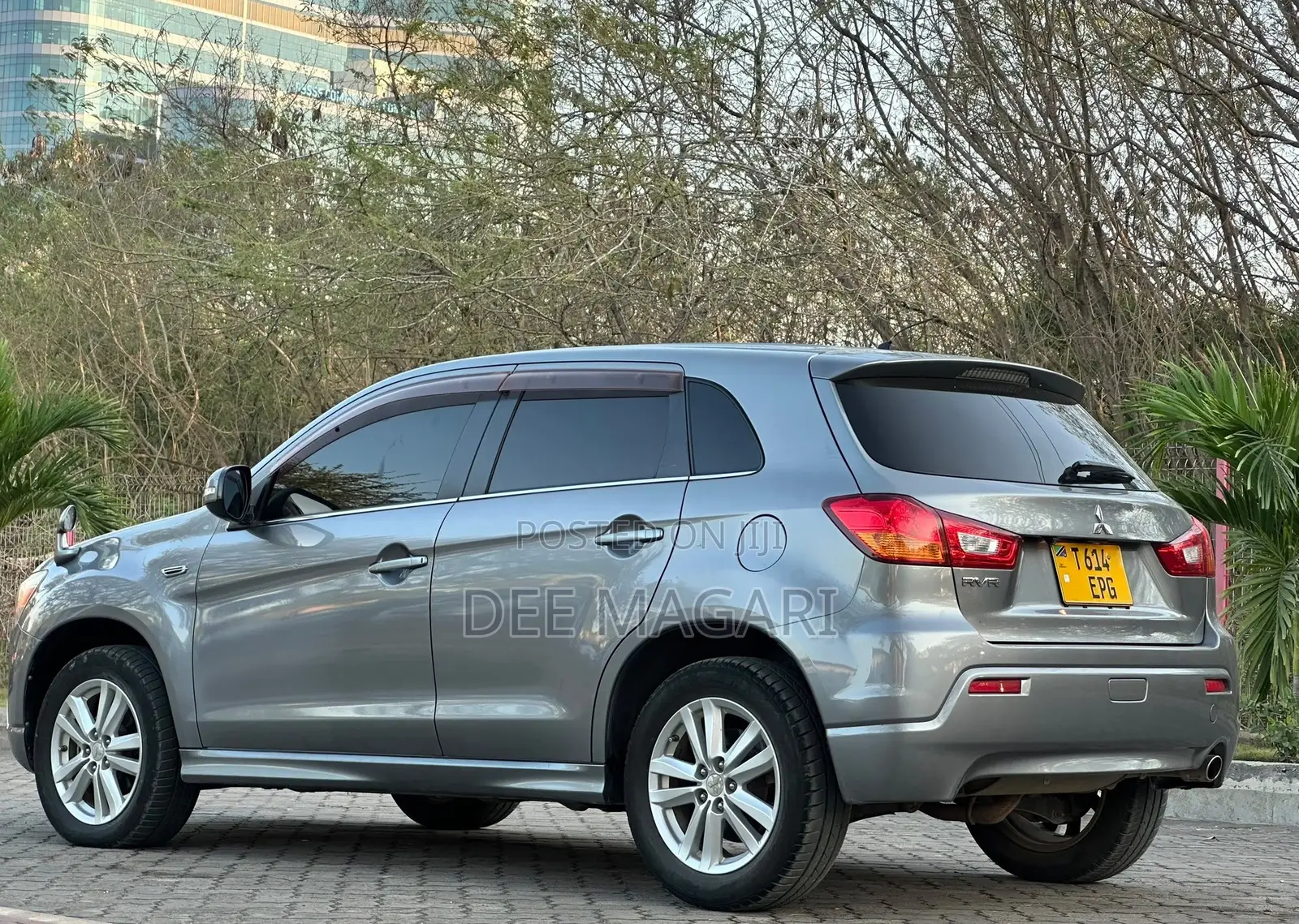 Mitsubishi RVR 2.0 2011 Gray