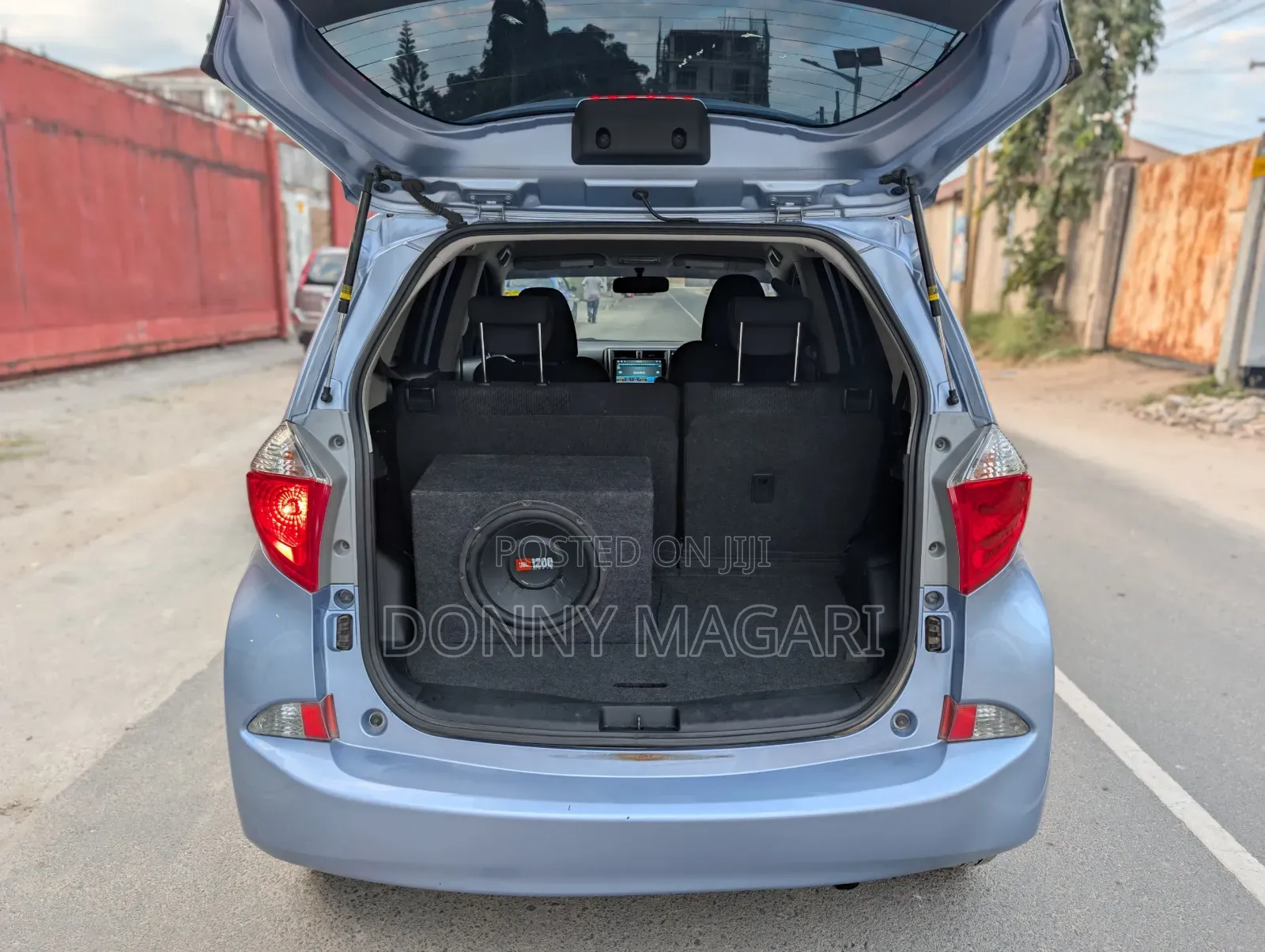 Toyota Ractis 2013 Blue