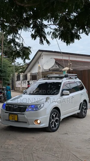 Subaru Forester 2009 White