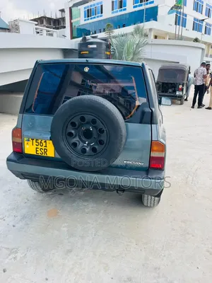 Suzuki Escudo 1996