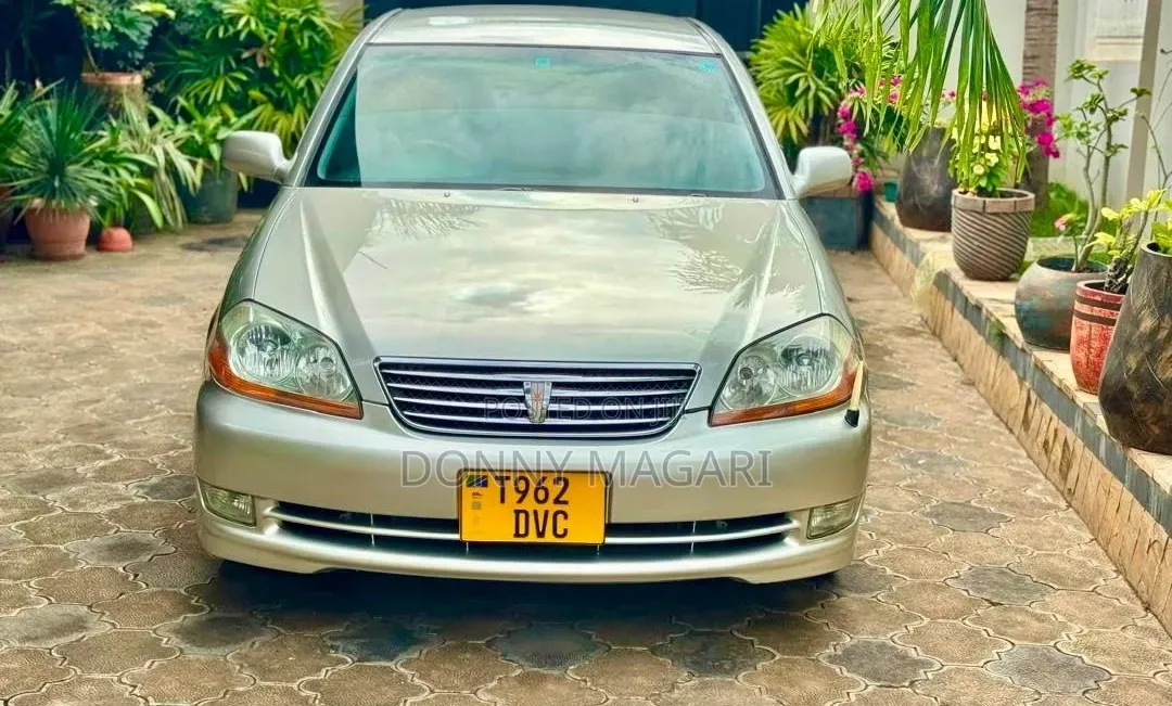 Toyota Mark II 2004 Silver