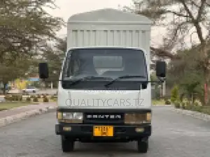 Mitsubishi Canter 2001 White