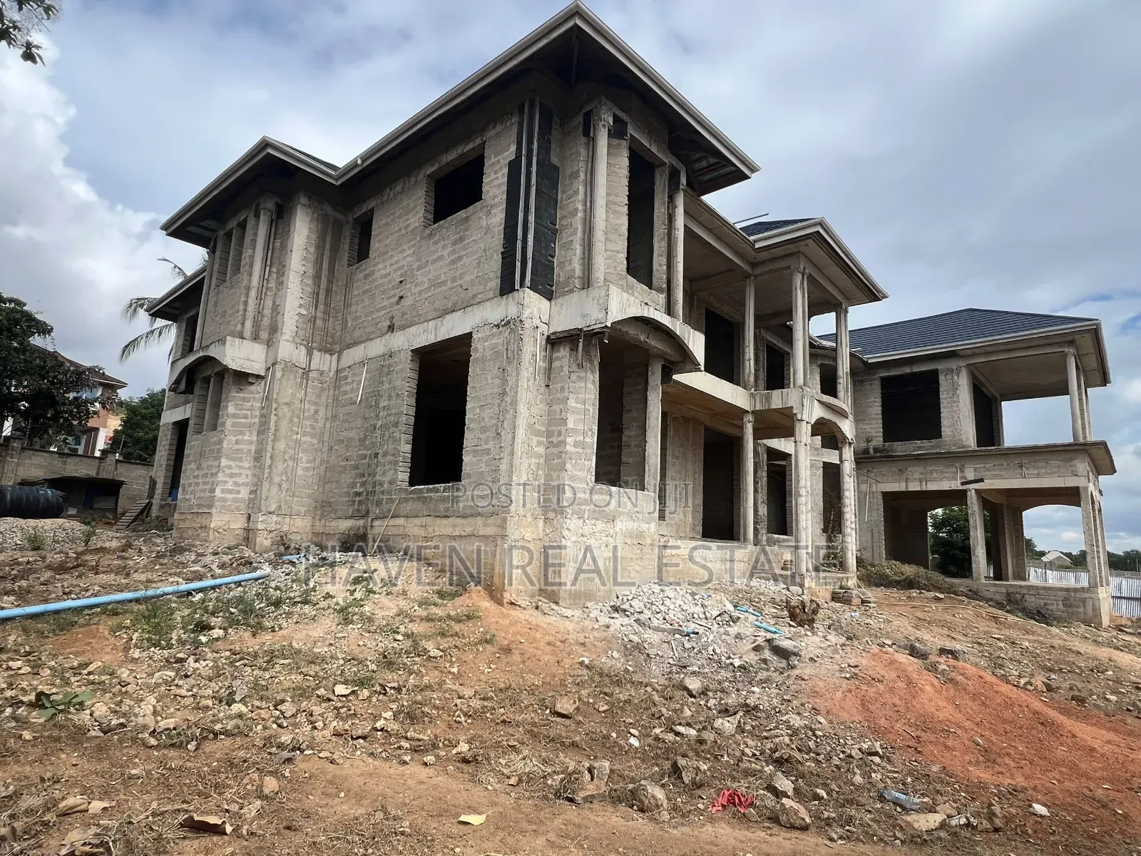 6bdrm House in Bunju for sale