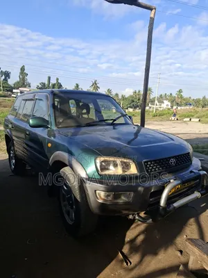 Toyota RAV4 2001 Green