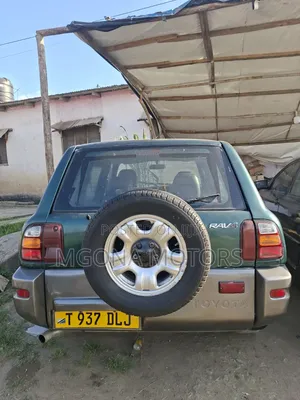 Toyota RAV4 2001 Green