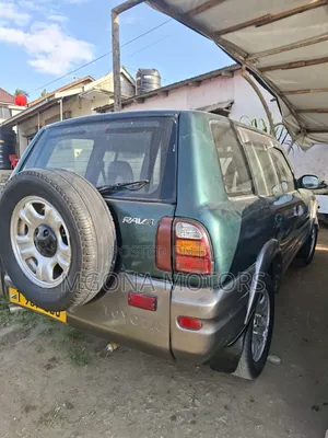 Toyota RAV4 2001 Green