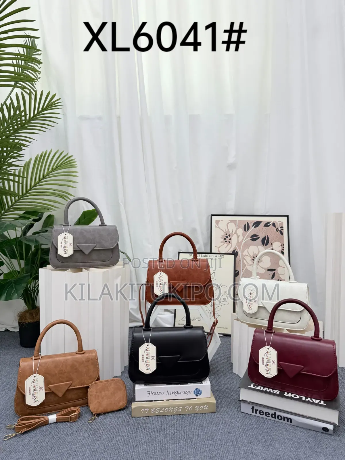 Xuanlilisa Leather Material Hand Bag