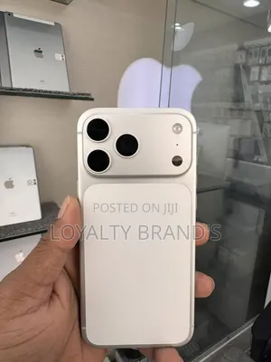 New Apple iPhone 17 Pro Max 256 GB Silver