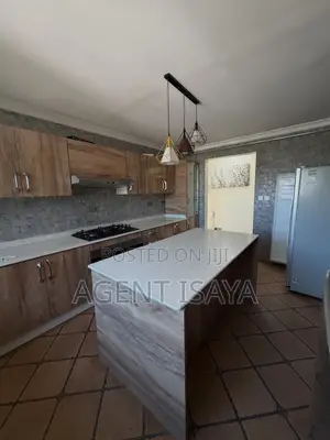 Furnished 3bdrm Apartment in Oyster Bay for rent