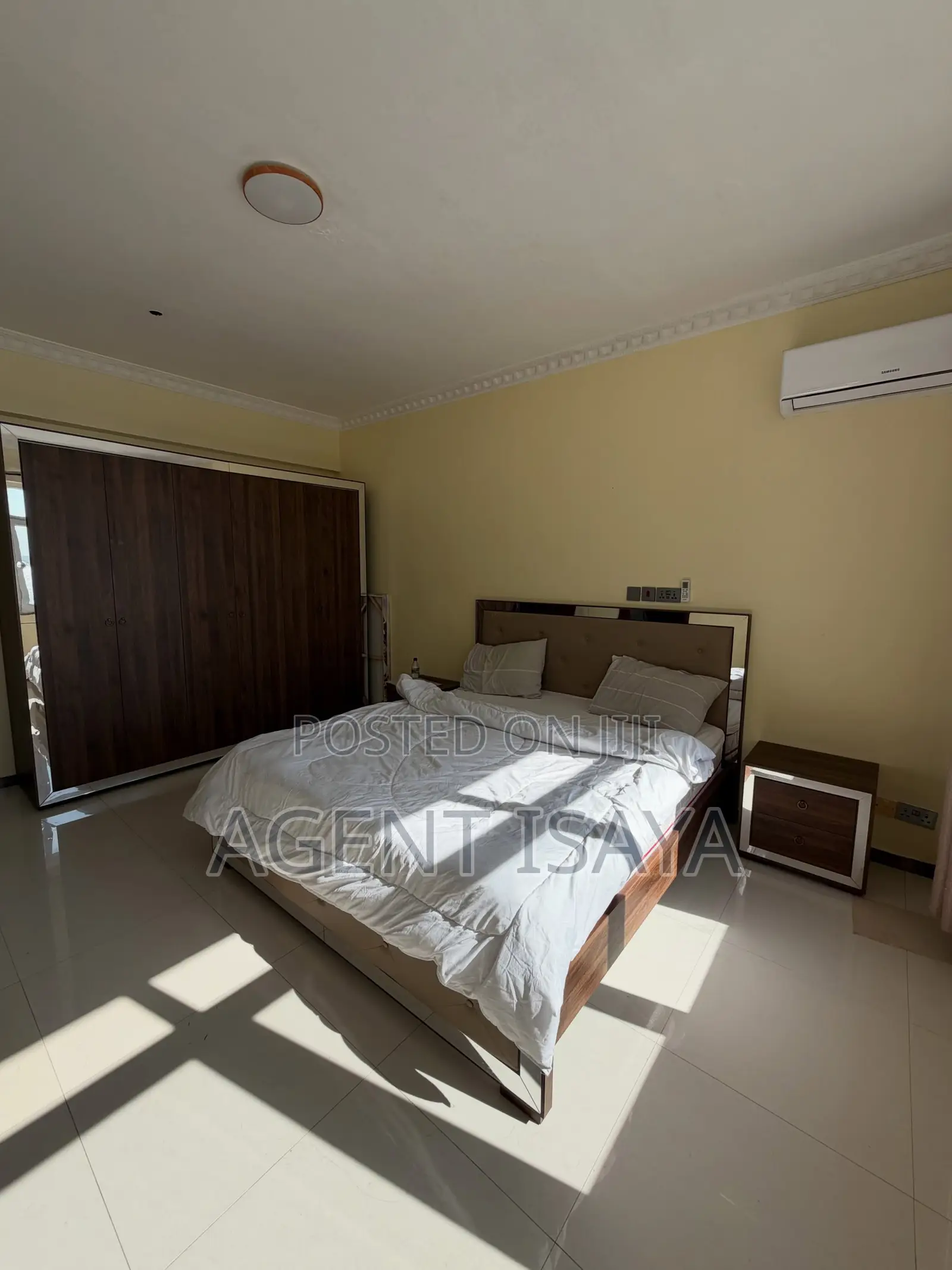 Furnished 3bdrm Apartment in Oyster Bay for rent