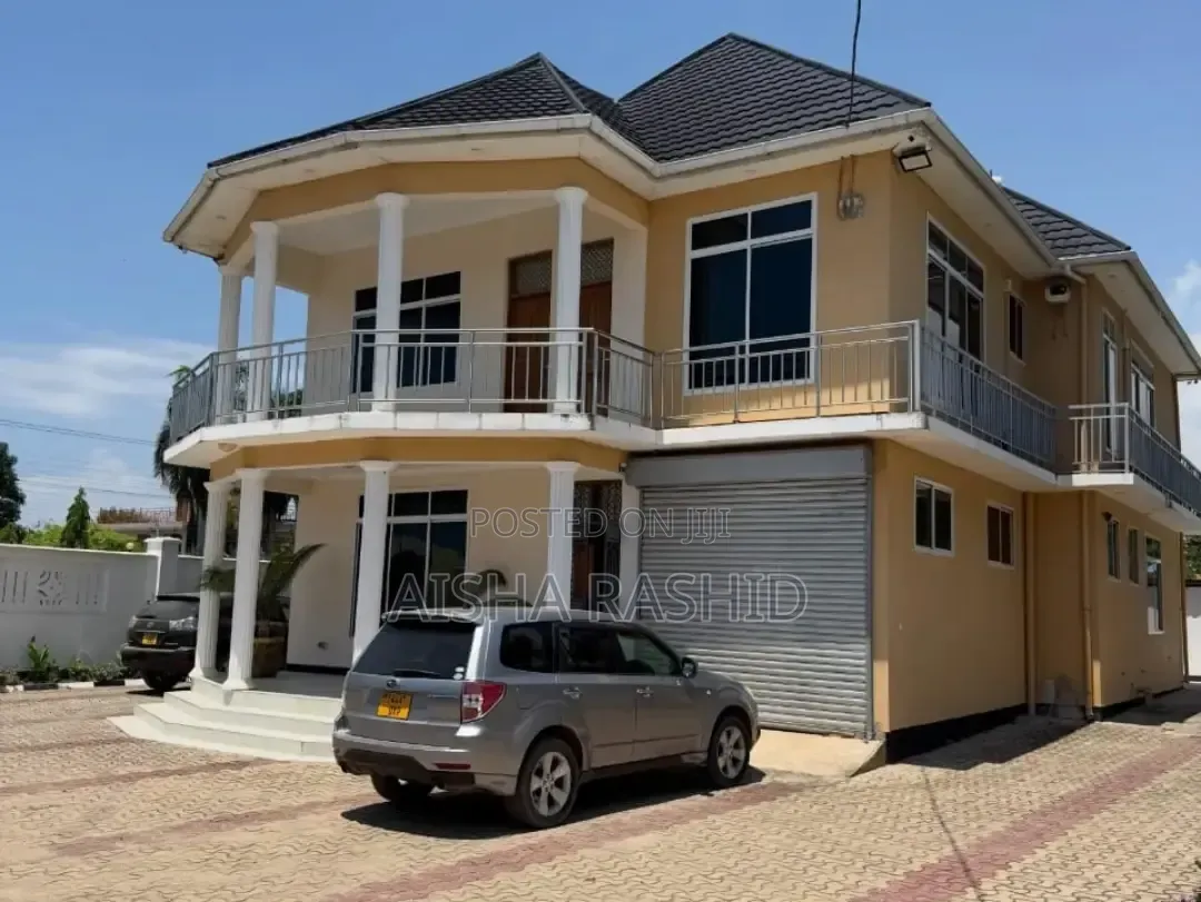Furnished 4bdrm Apartment in Bunju for rent