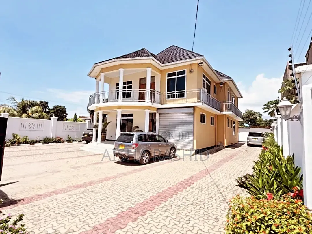 Furnished 4bdrm Apartment in Bunju for rent