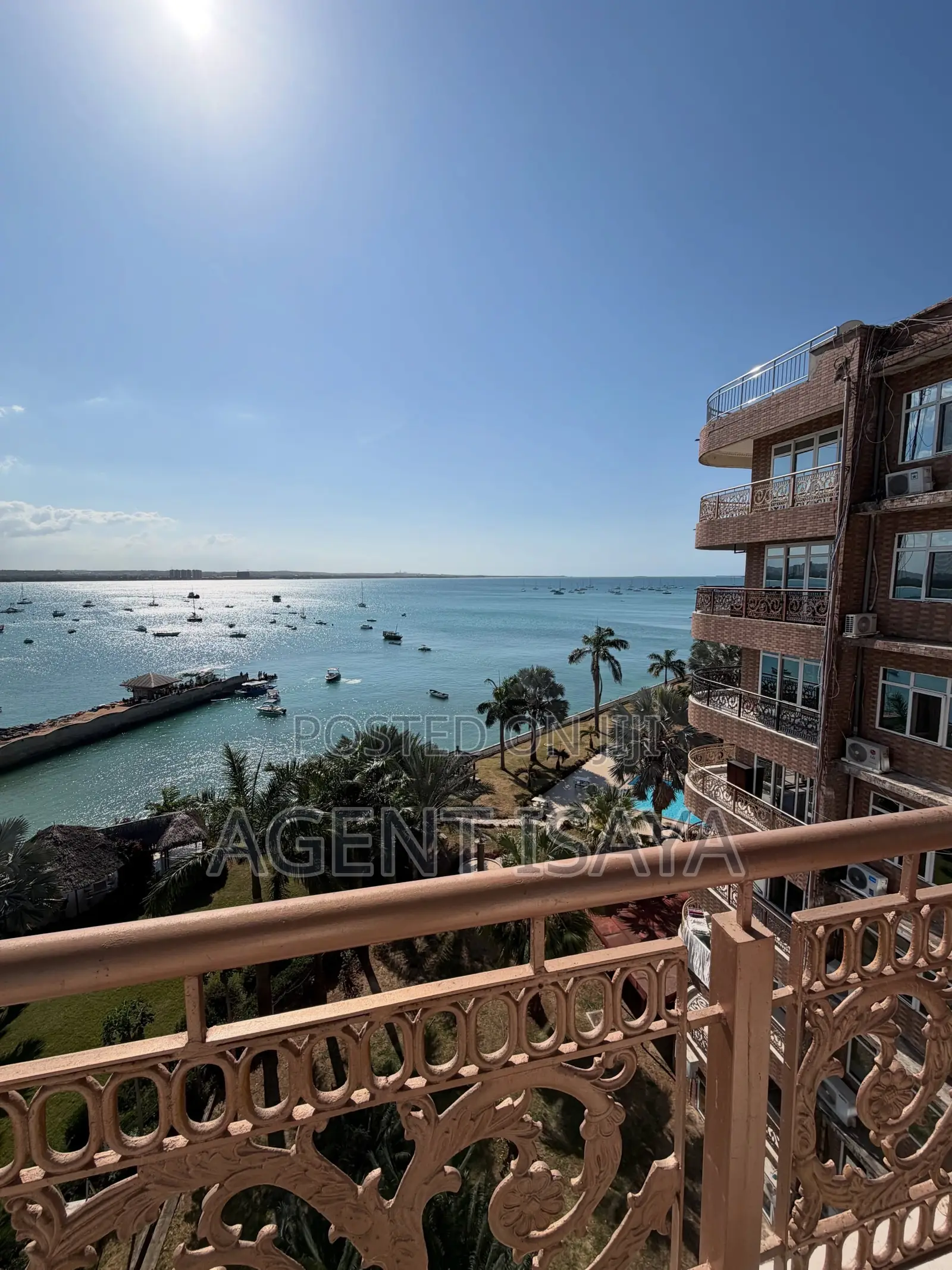 Furnished 3bdrm Apartment in Oyster Bay for rent