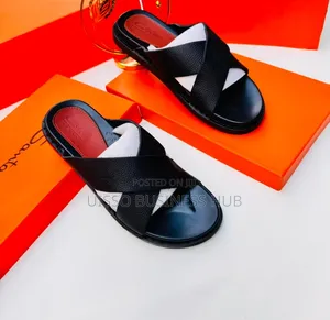 🧣Clarks Smart Sandals 🩴
