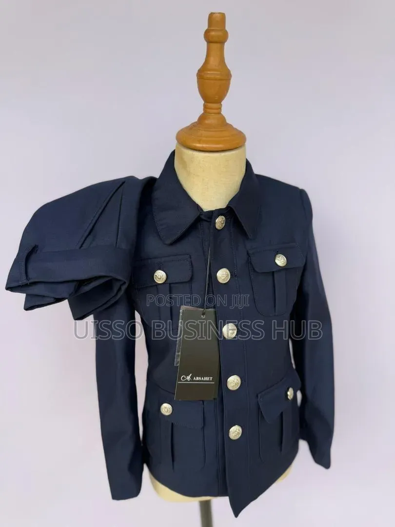 Toto Kauna Suit