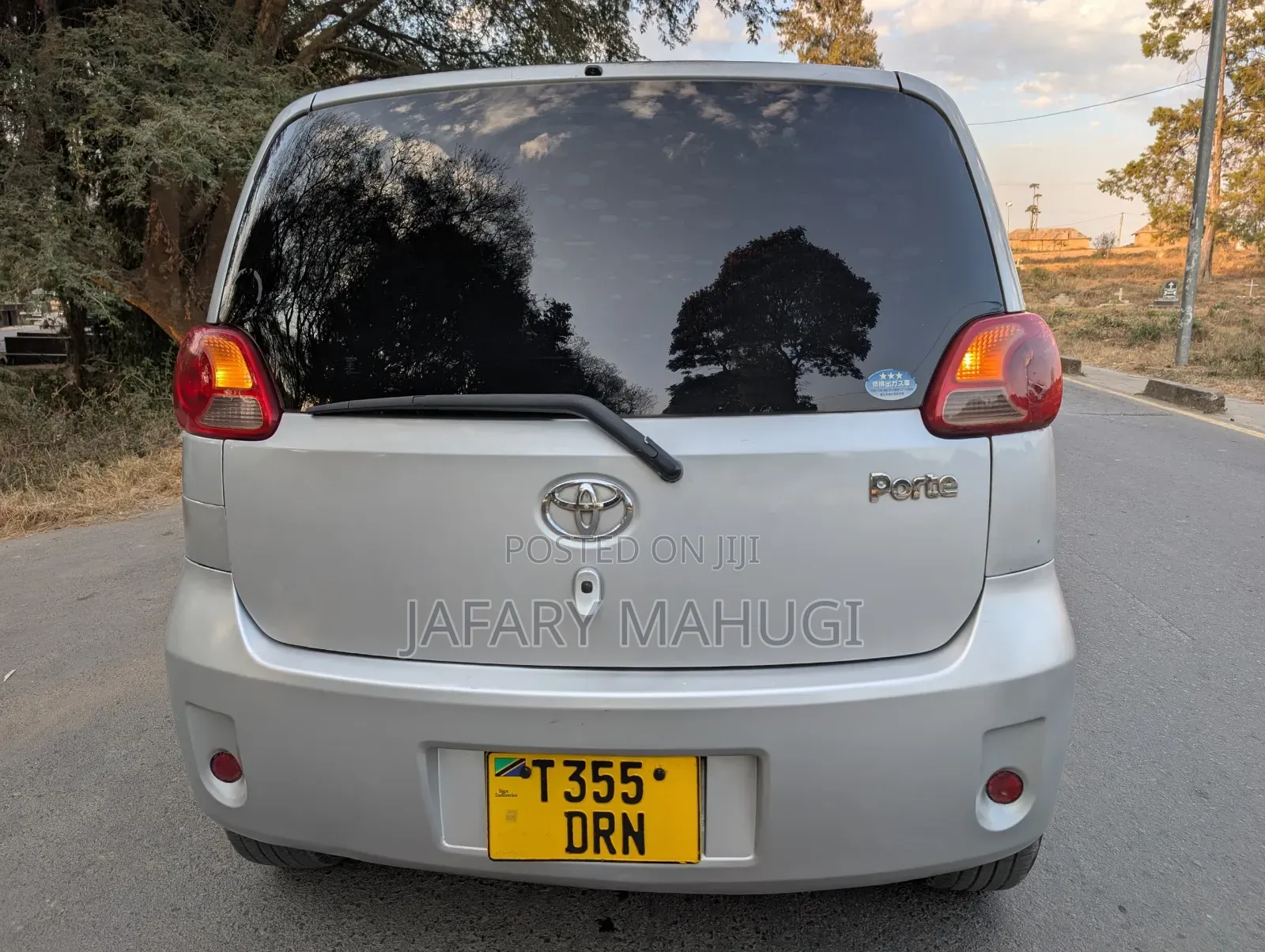 Toyota Porte 2004 Silver