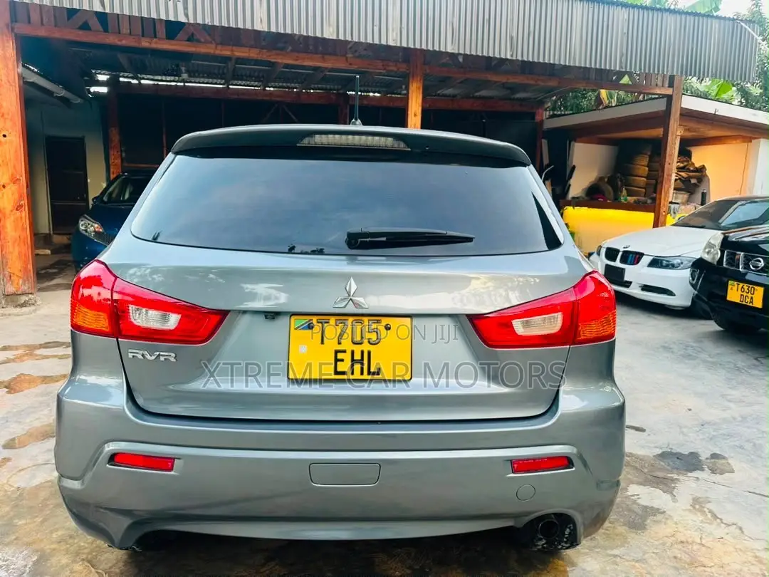 Mitsubishi RVR 2.0 2011 Gray