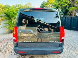 Land Rover Discovery 2007 Green