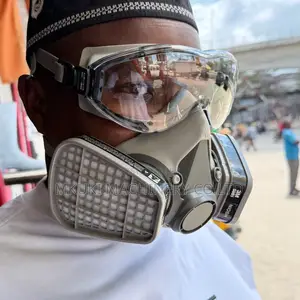 Half Piece Respirator Mask + Safety Goggles