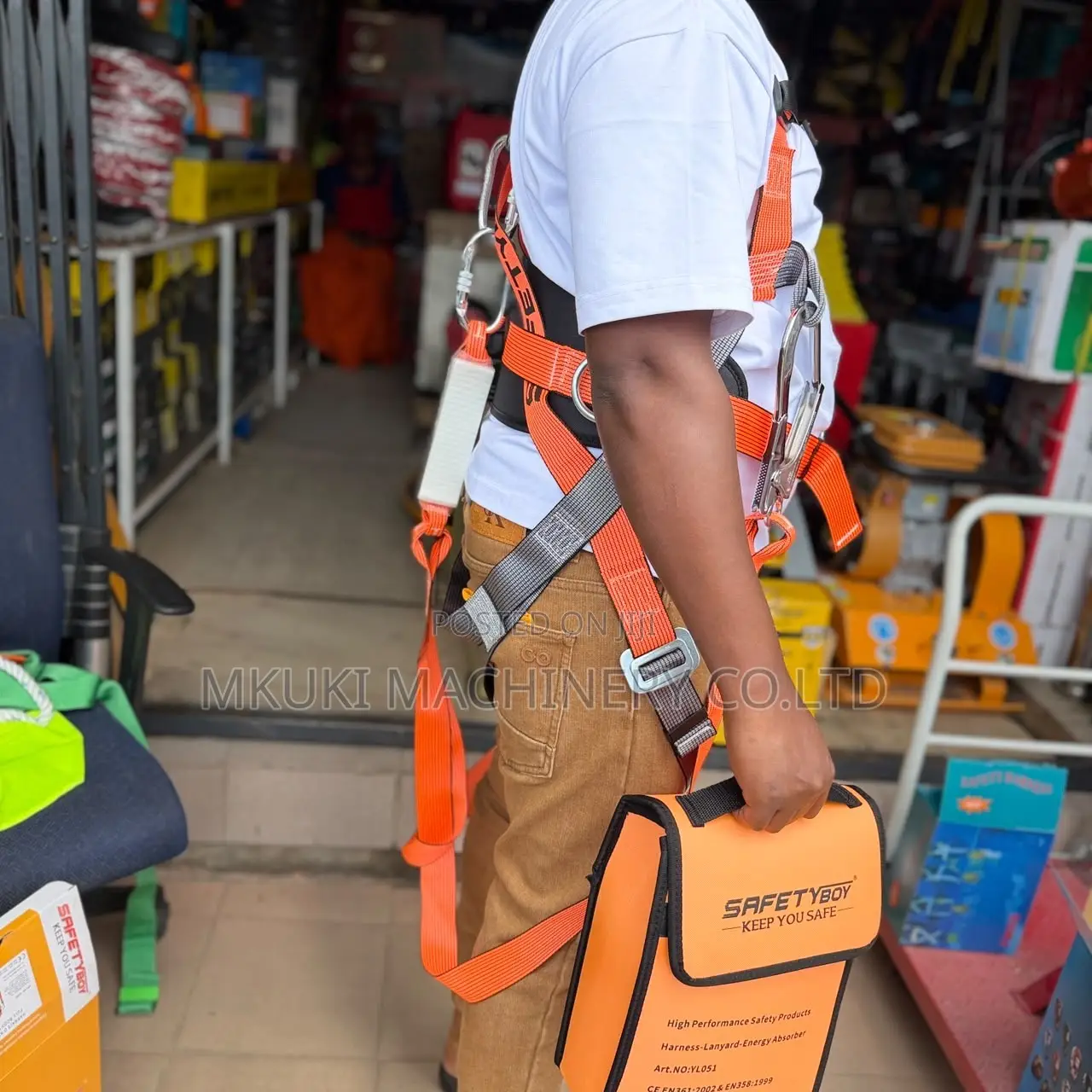 Full Body Harness Safety Boy Brand Available With Caring Case