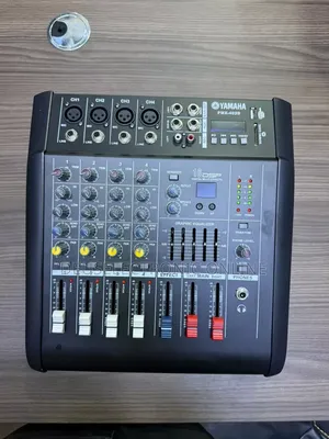 Powered Mixer Channel 4
300,000/=🔥