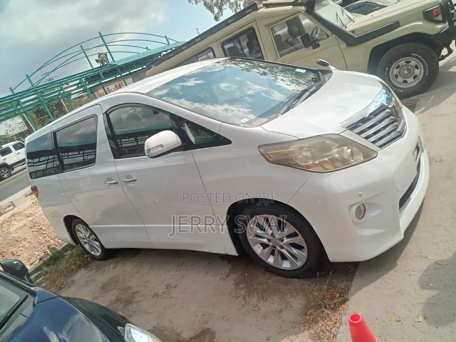 Toyota Alphard 2009 White