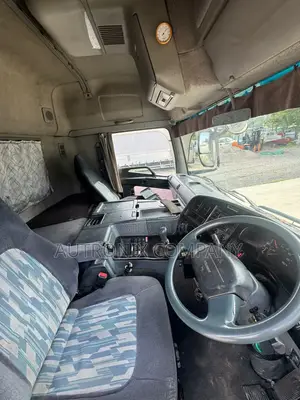 Mitsubishi FUSO Super Great