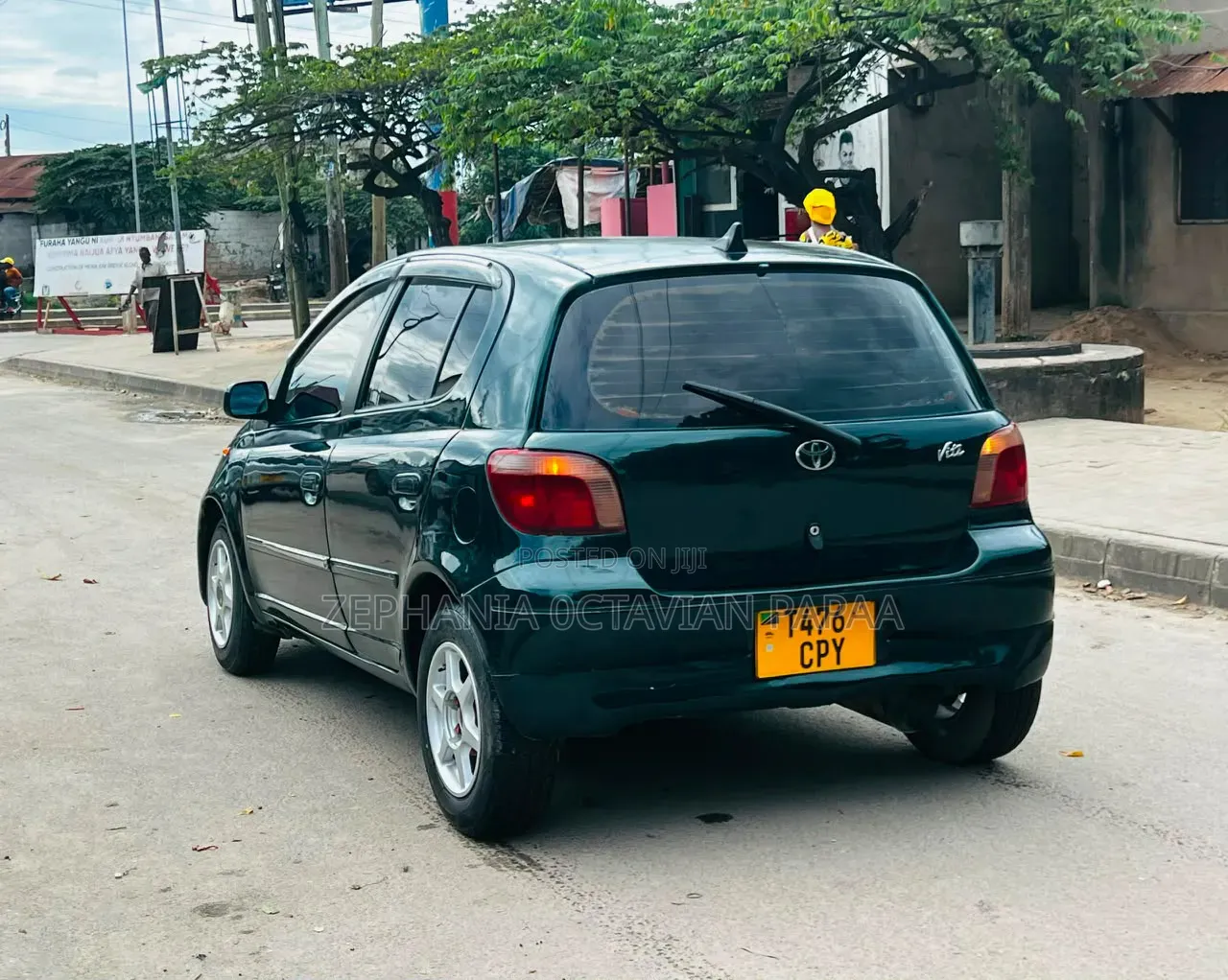 Toyota Vitz 2002 Blue