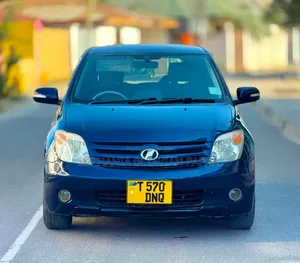 Toyota IST 2004 Blue