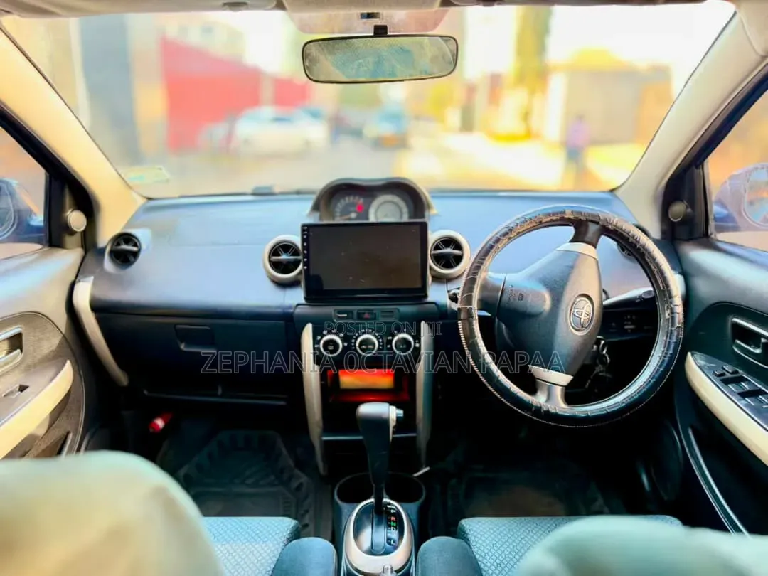 Toyota IST 2004 Blue