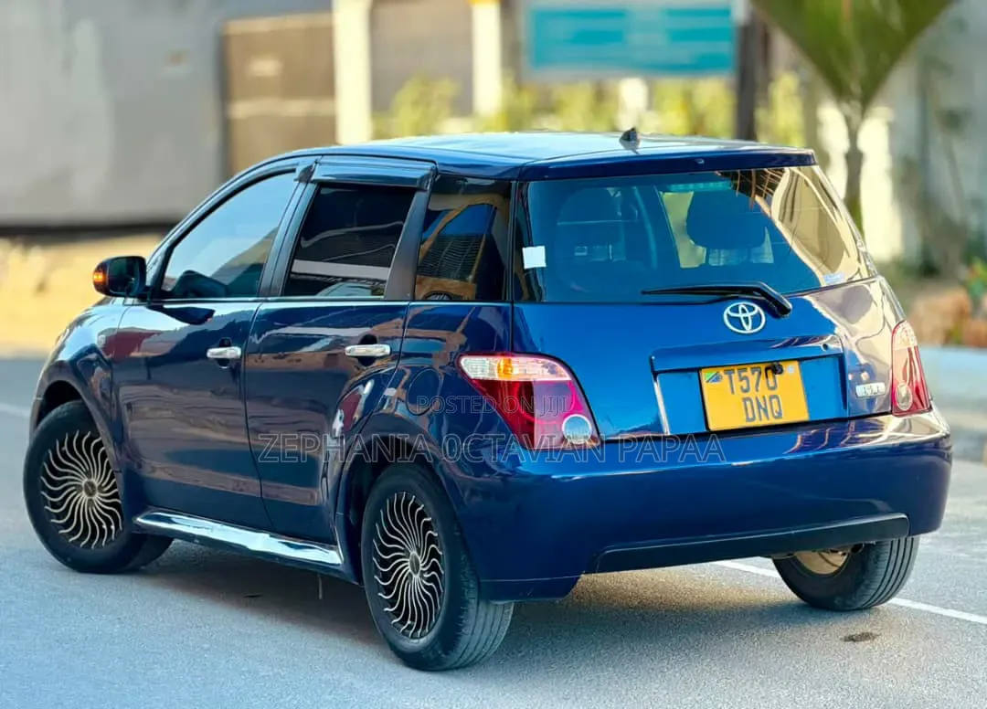 Toyota IST 2004 Blue