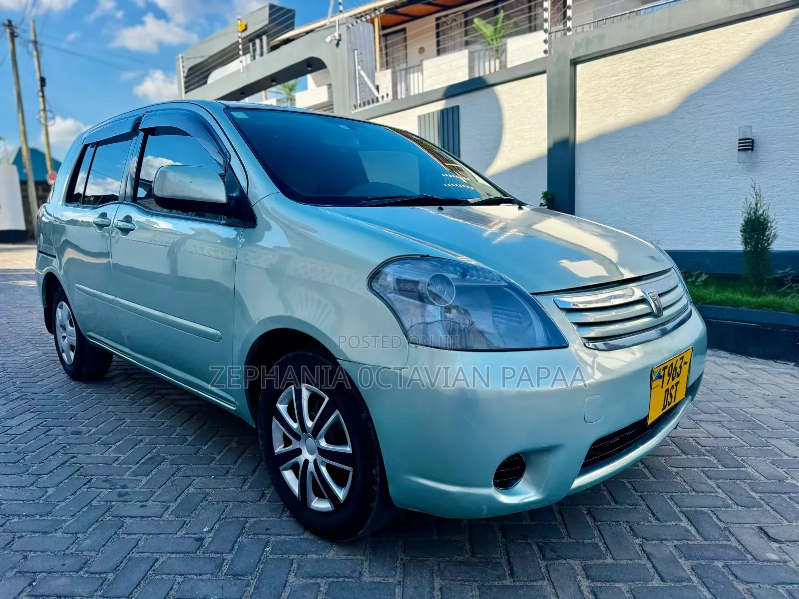 Toyota Raum 2004 Blue