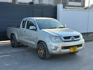 Toyota Hilux 2014 Silver