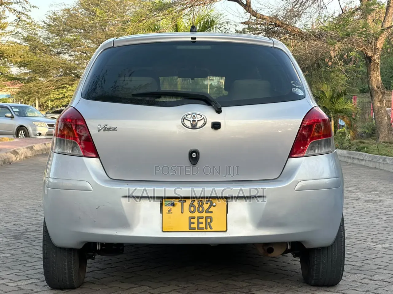 Toyota Vitz 2005 Blue