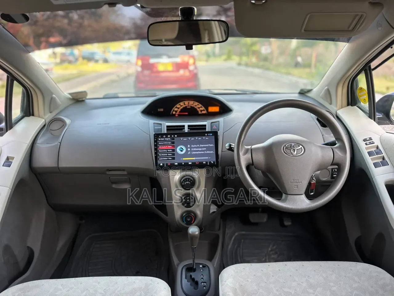 Toyota Vitz 2005 Blue